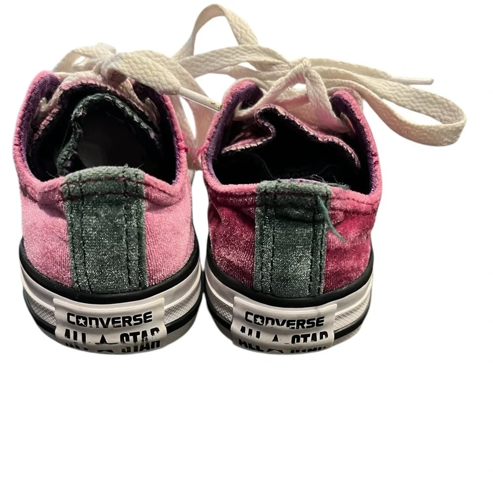 Youth Converse All‎ Star Lace Up Sneaker Velvet Kids Size 11 Pink